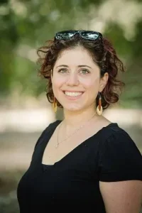 https://assets.sonary.com/wp-content/uploads/2025/03/27113352/Sarah-Pritzker-1-200x300.webp