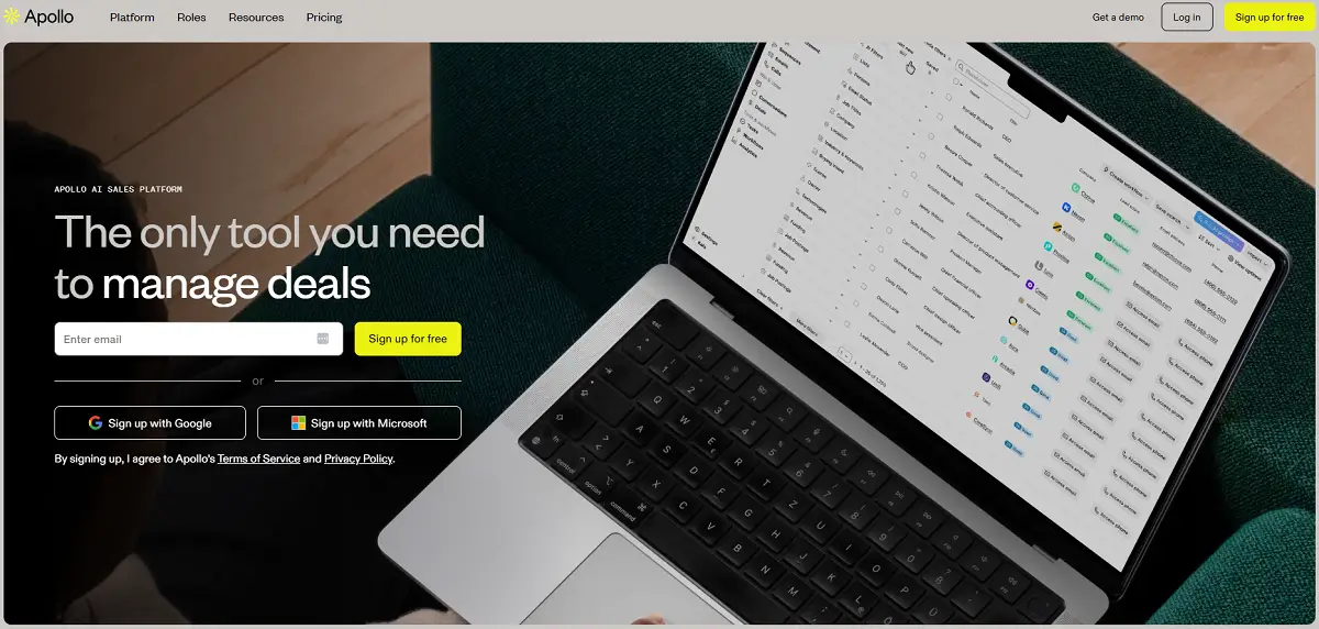apollo.io AI CRM tool